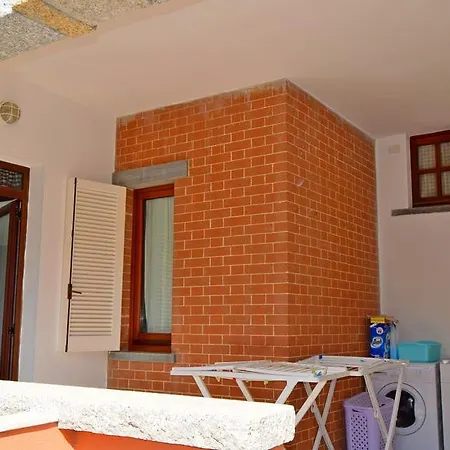 Cindy Apartment *